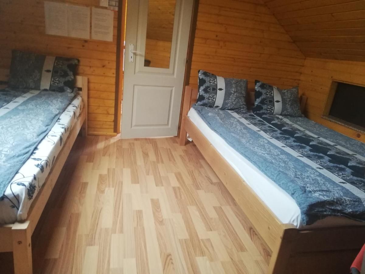 Отели типа «постель и завтрак» Kincses Panzió Прайд-12